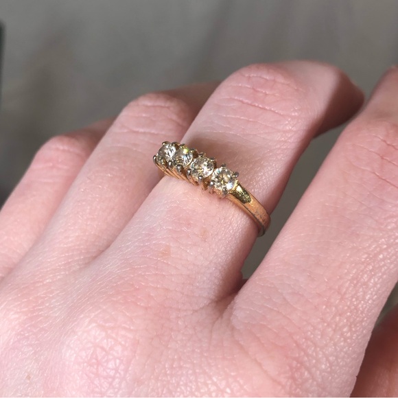 Vintage Jewelry - 💸 5/20 Vintage 1980s Gold Band with Four Clear CZ Stones Size 7 Ring